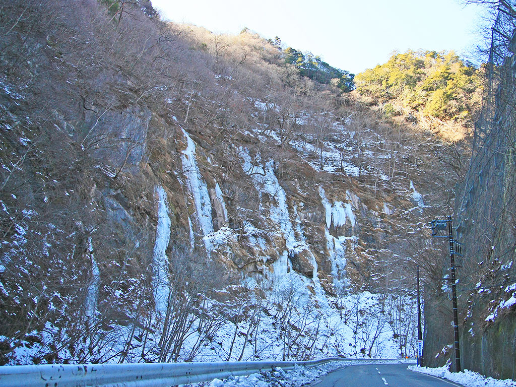 中津峡・出合の氷壁_画像1