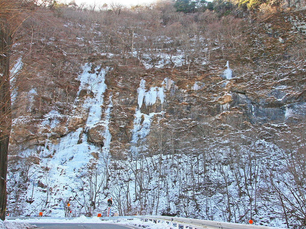 中津峡・出合の氷壁_画像2